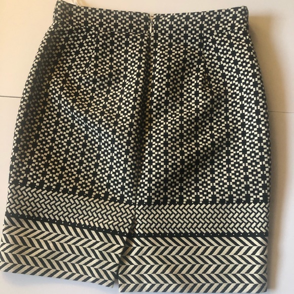 J. Crew Straight Skirt. Used/Preowned - Picture 3 of 4